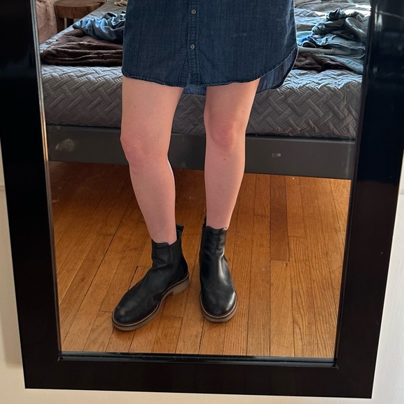 Banana Republic Chambray/Denim Dress - Picture 7 of 7